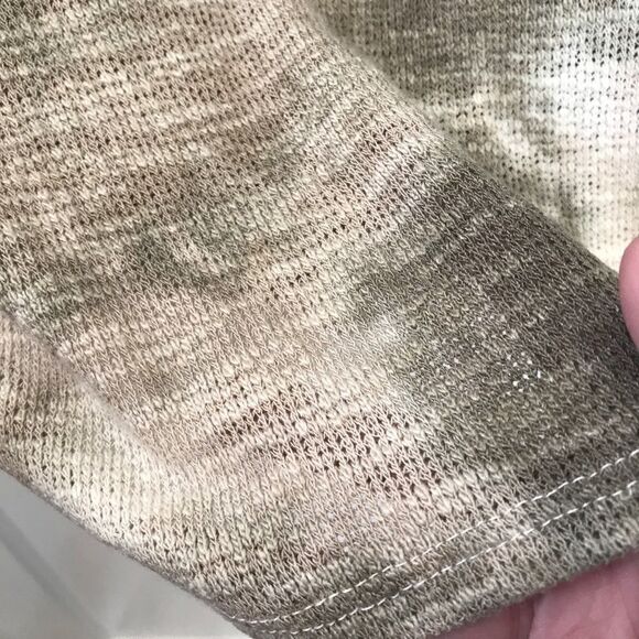 NWOT Riah Fashion Round Neck Puff Sleeve Top - Picture 4 of 7